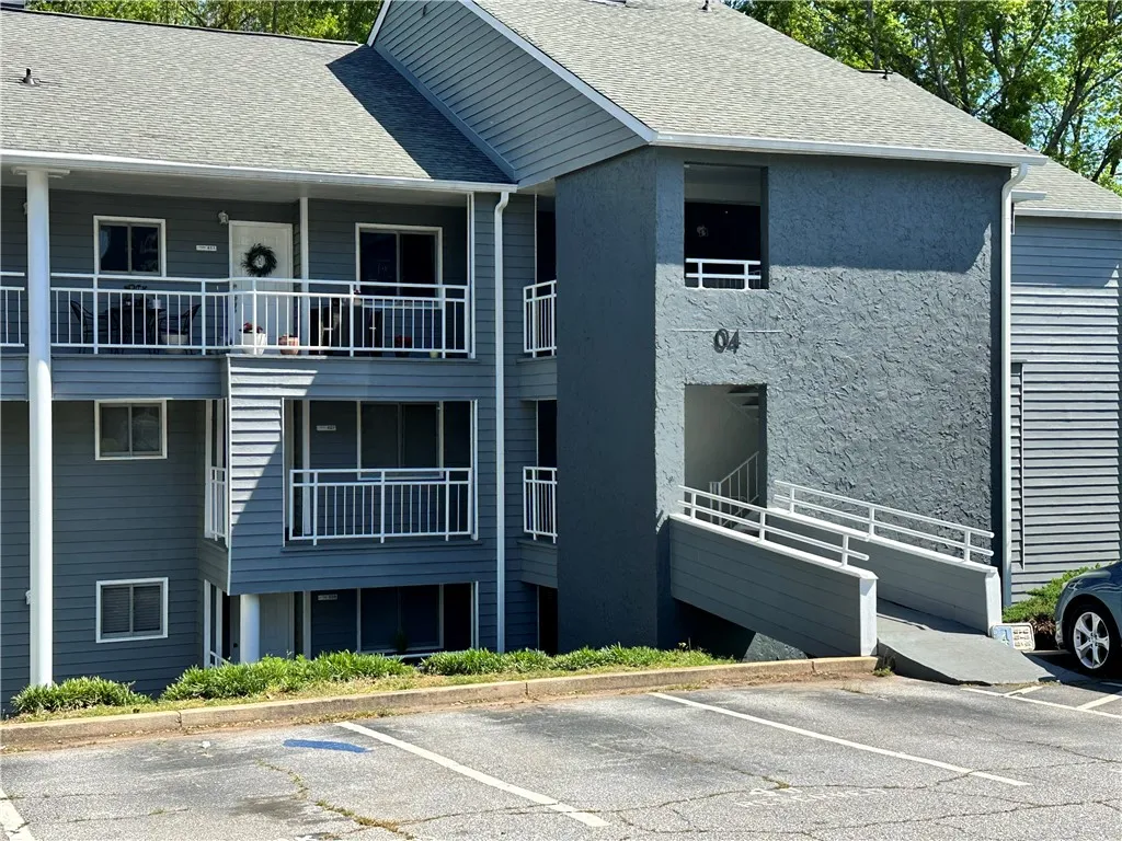 Property image 1 at 404 Northlake Drive, Anderson, SC 29625