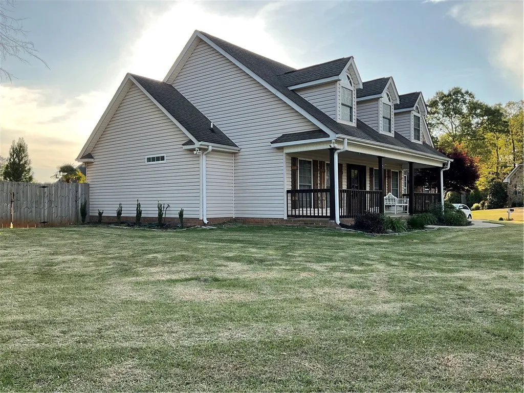 Property image 3 at 101 Pondstone Court, Easley, SC 29642
