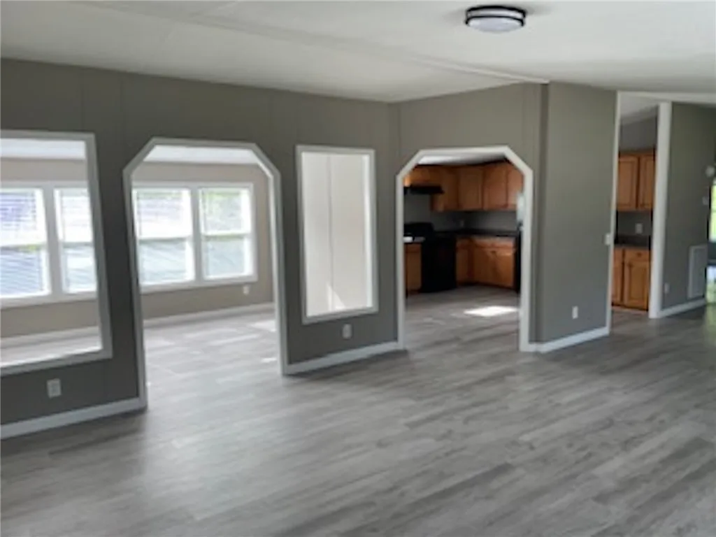 Property image 5 at 128 Sue Ella Court, Townville, SC 29689