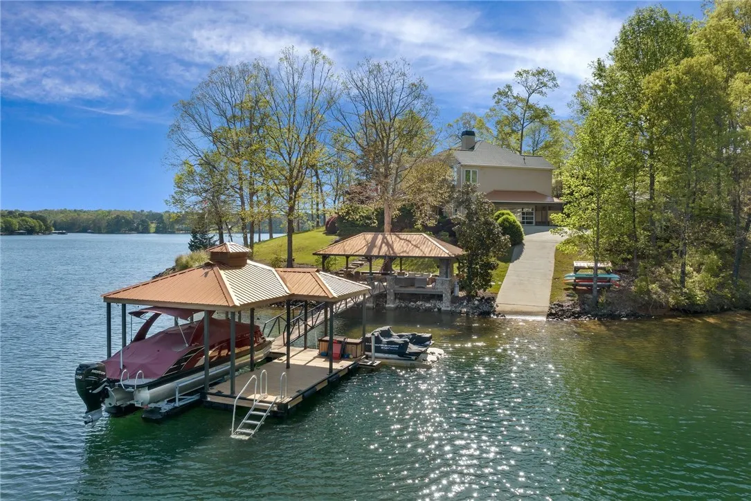 Property image 2 at 710 Topaz Court, Seneca, SC 29672