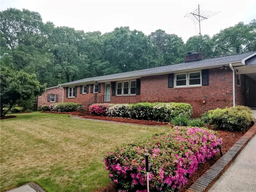207 Holden Drive