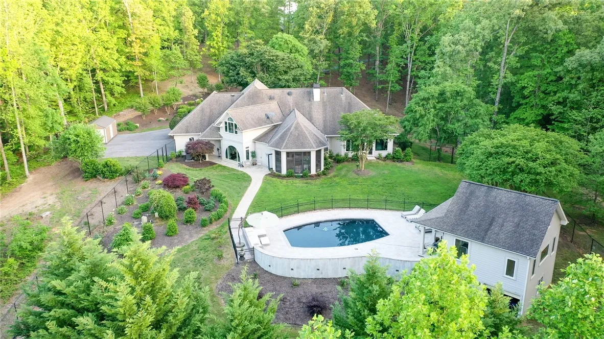 Property image 2 at 120 Waterford Farms Lane, Seneca, SC 29672