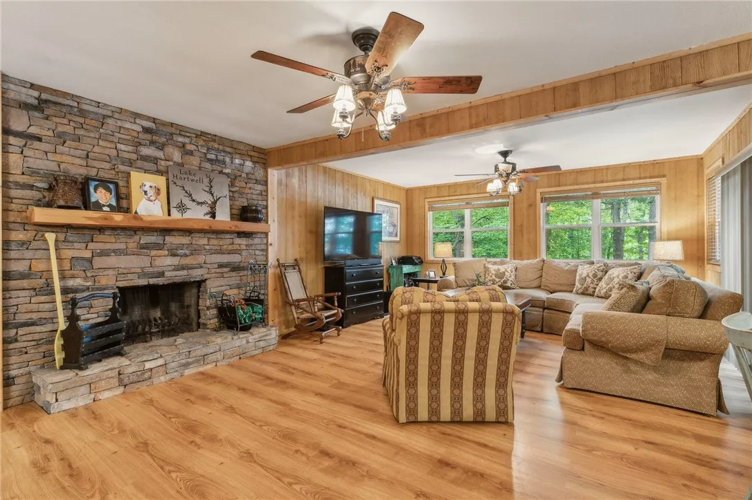 Property image 4 at 229 Lake View Court, Lavonia, GA 30553