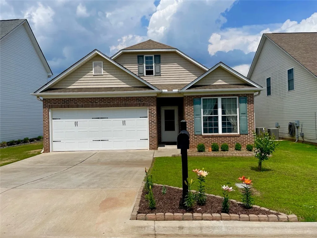 Property image 1 at 108 Elmhurst Lane, Anderson, SC 29621