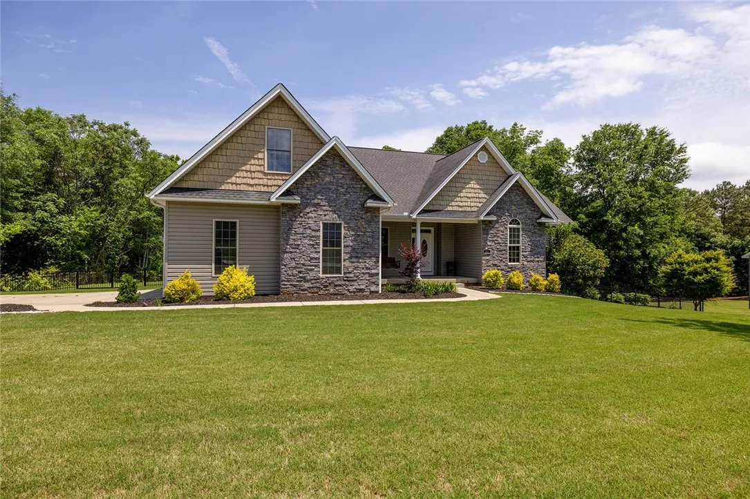 Property image 2 at 503 Serria Way, Seneca, SC 29678