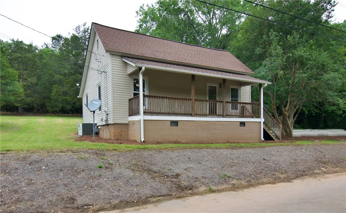 Property image 2 at 204 Aiken Street, Central, SC 29630