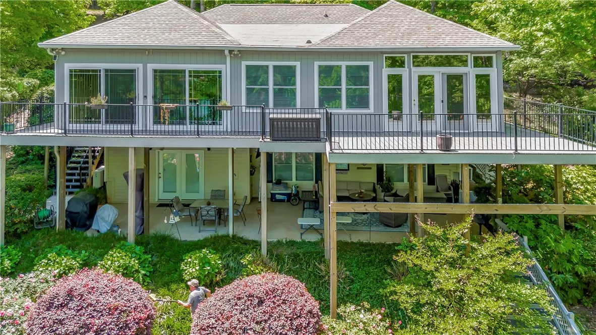 Property image 2 at 100 Evergreen Court, Fair Play, SC 29643