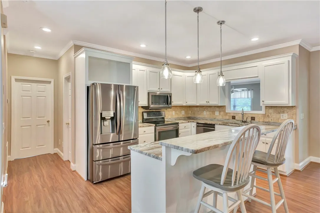 Property image 3 at 100 Evergreen Court, Fair Play, SC 29643