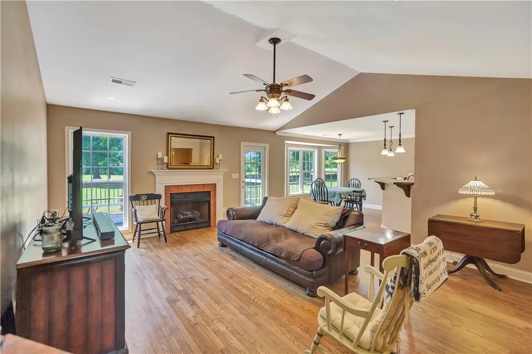 Property image 2 at 128 Landau Lane, Anderson, SC 29625