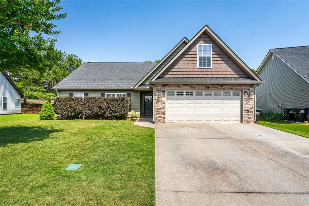 1028 Whirlaway Circle