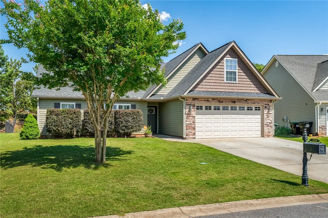 Property image 3 at 1028 Whirlaway Circle, Anderson, SC 29621