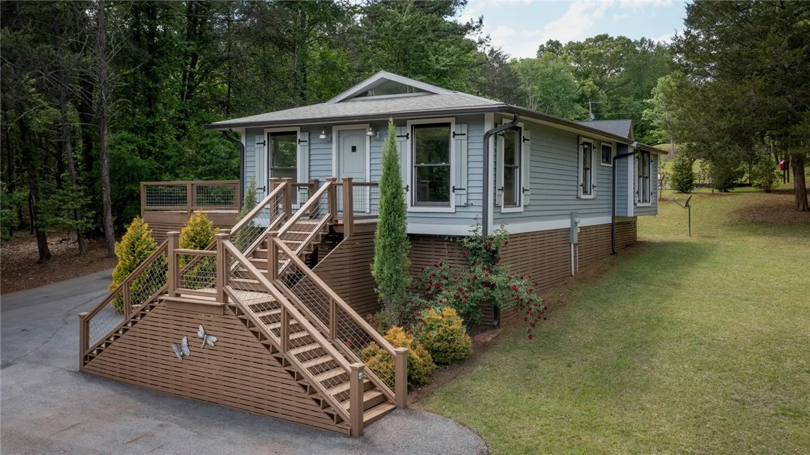 Property image 2 at 205 Elm Drive, Westminster, SC 29693