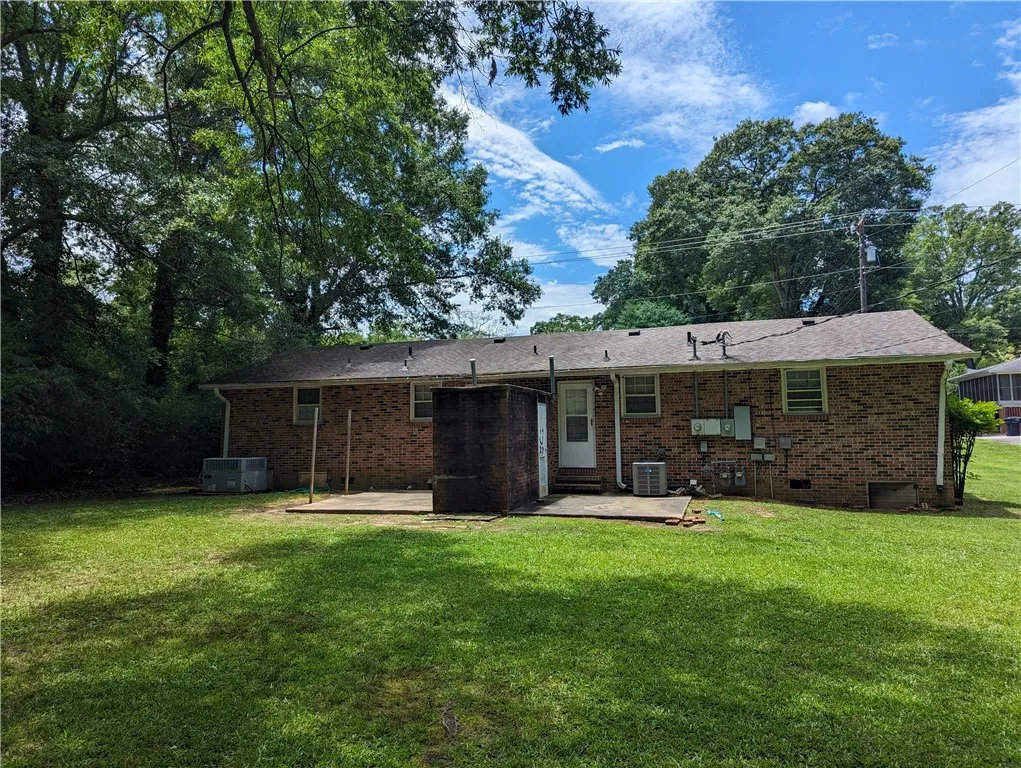 Property image 2 at 304 Wildwood Drive, Anderson, SC 29621