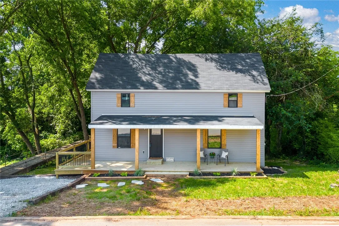 Property image 2 at 12 Front Street, Pelzer, SC 29669