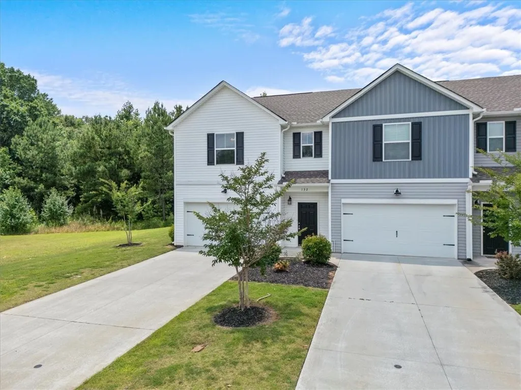 Property image 3 at 132 Heritage Place Drive, Pendleton, SC 29670