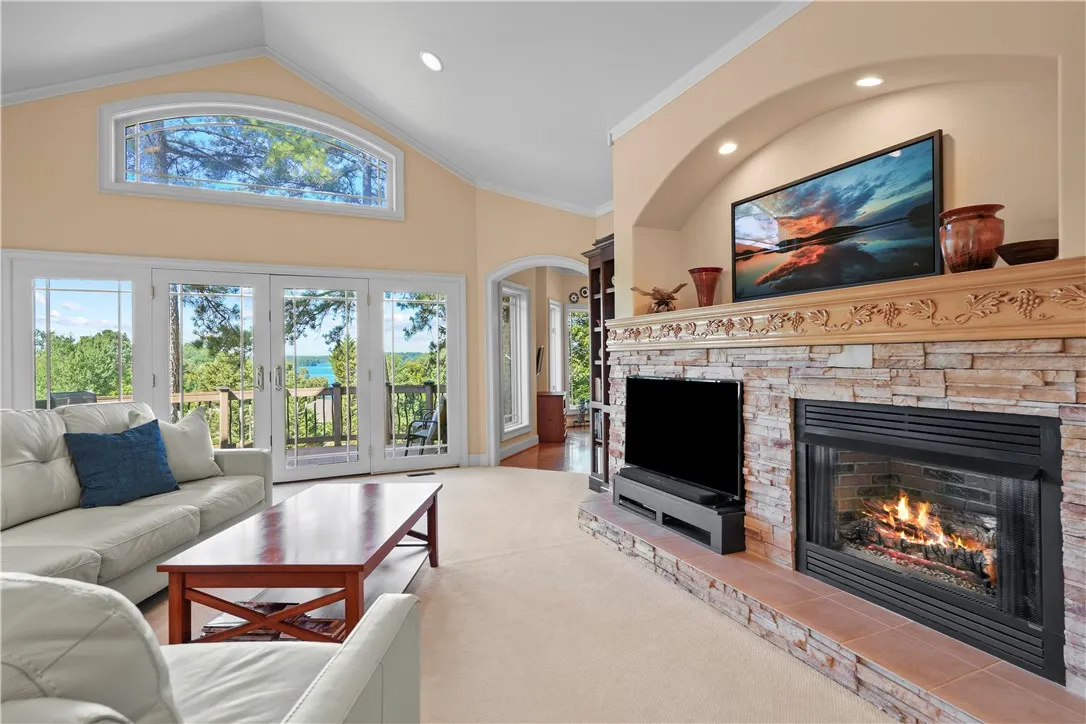 Property image 4 at 304 Oakleaf Court, Seneca, SC 29672