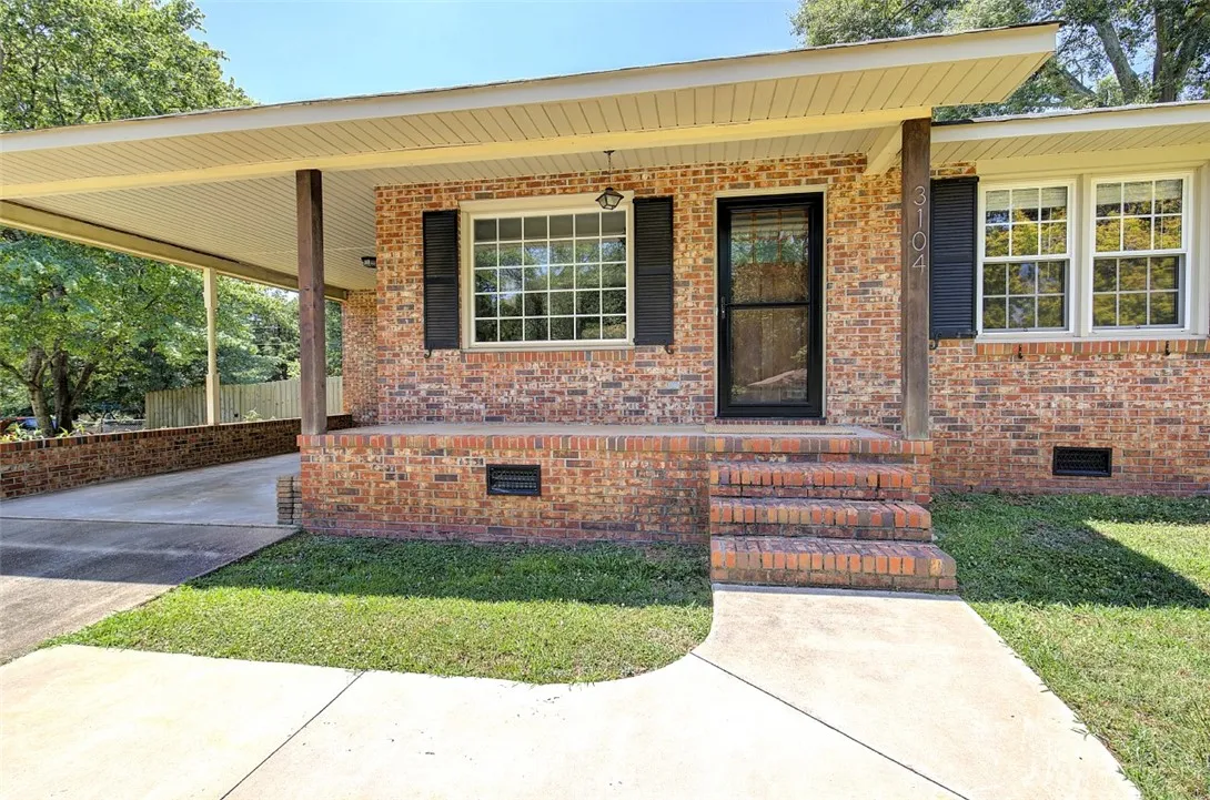 Property image 2 at 3104 Pinehurst Lane, Anderson, SC 29621