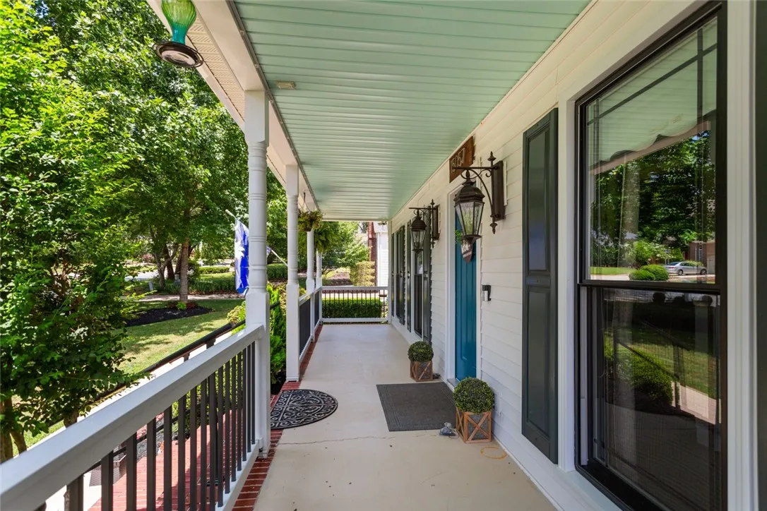 Property image 3 at 15057 Beacon Ridge Drive, Seneca, SC 29678