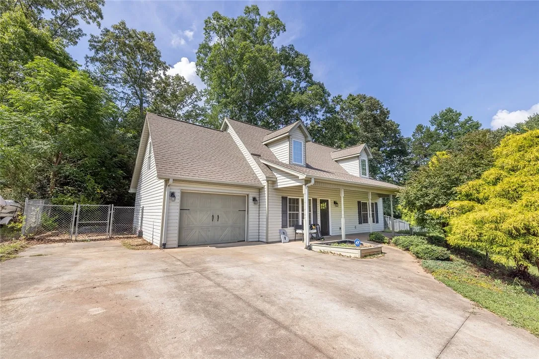 107 Stephen Drive