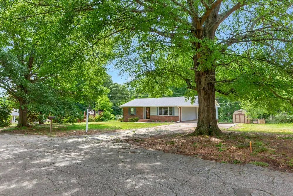 610 Ashwood Drive