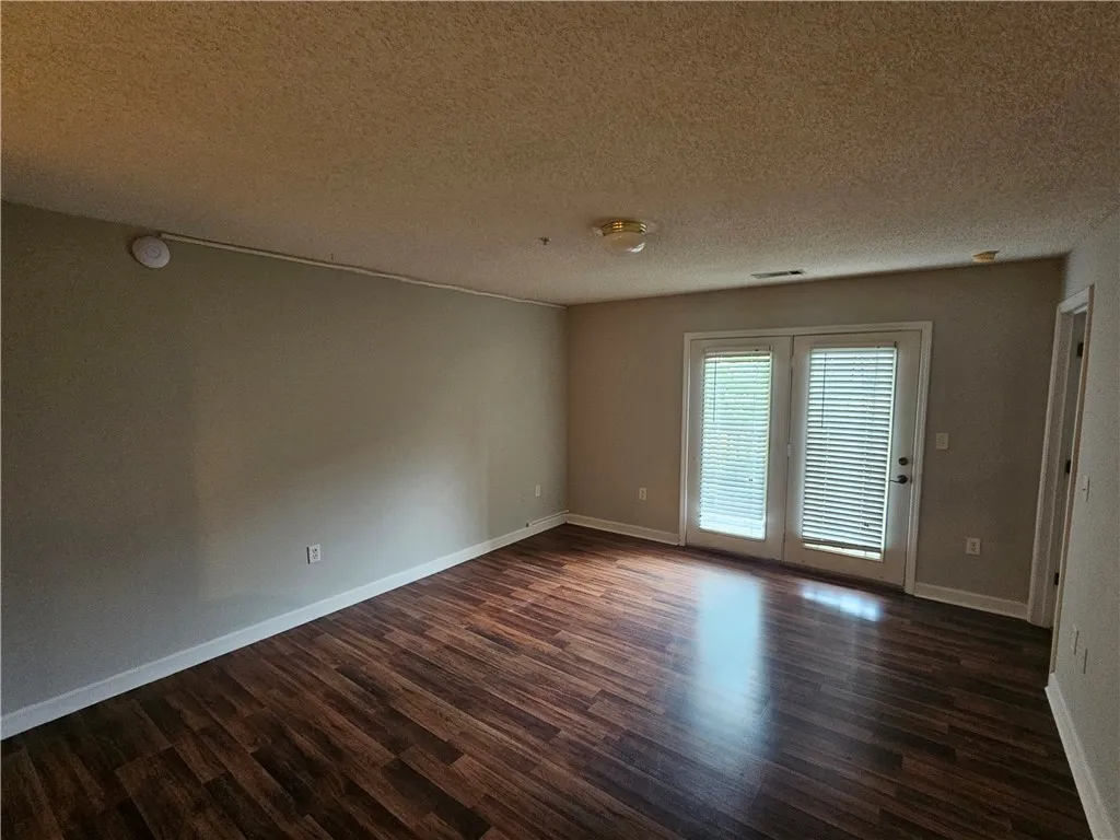 Property image 3 at 811 Harts Cove Way, Seneca, SC 29678