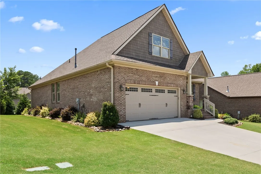 Property image 2 at 402 Big Barn Court, Seneca, SC 29672