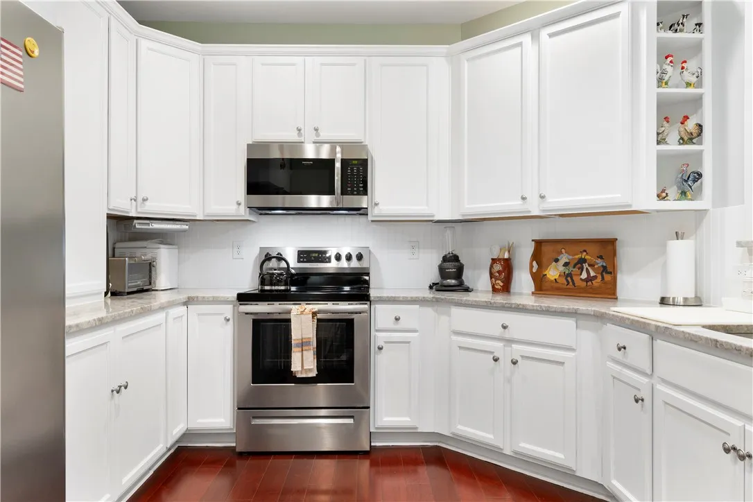 Property image 3 at 152 Camelot Drive, Seneca, SC 29672
