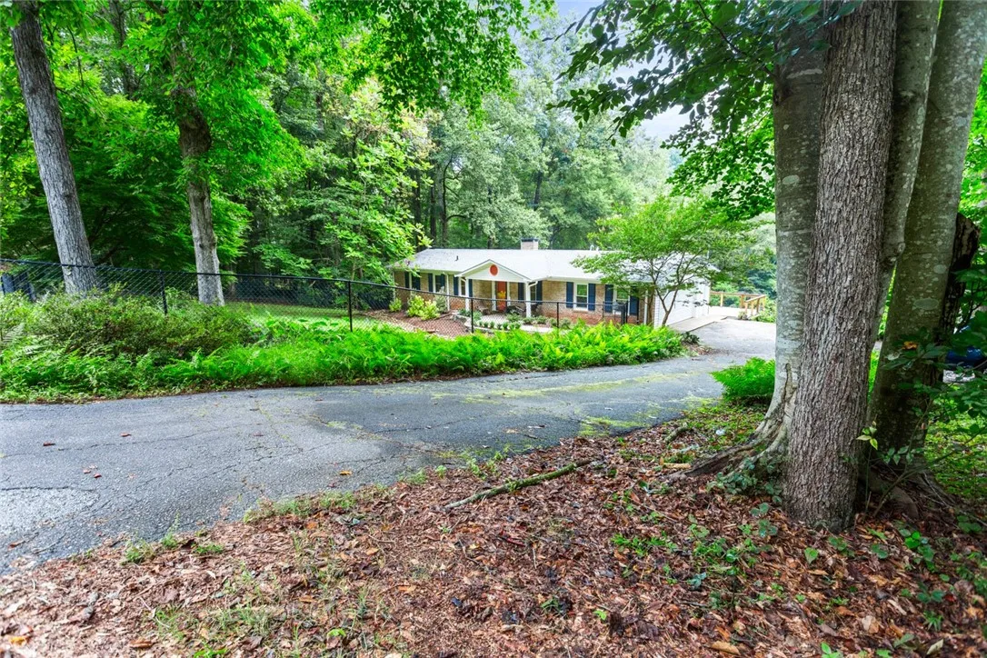 Property image 2 at 633 Springwood Drive, Seneca, SC 29672