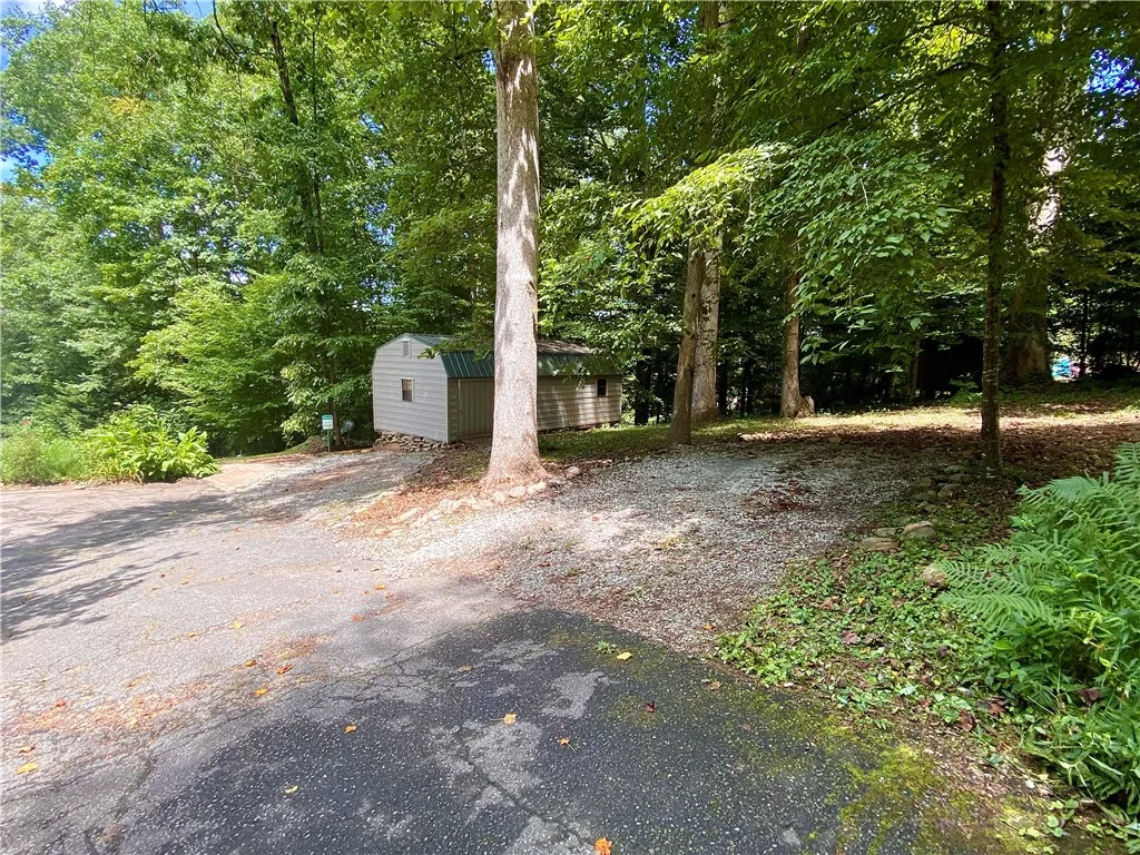 Property image 5 at 633 Springwood Drive, Seneca, SC 29672