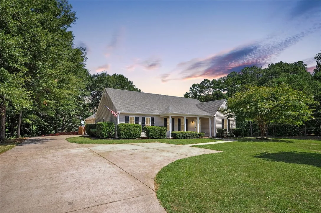 100 Kensett Drive