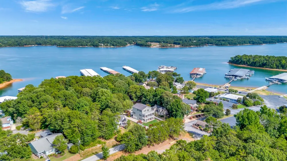 Property image 3 at 242 Harbor Drive, Anderson, SC 29625