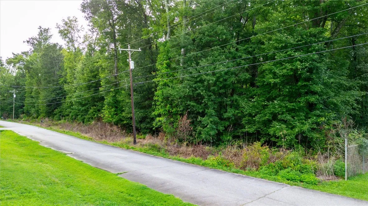 00 Crestview Drive