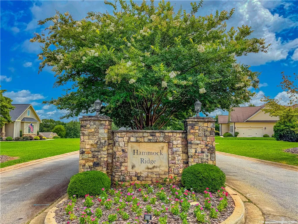 Property image 3 at 209 Setting Sun Court, Seneca, SC 29672