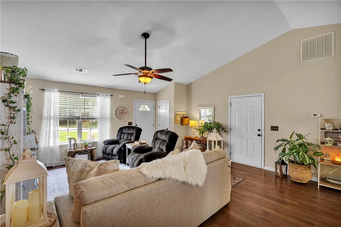 Property image 3 at 204 Rivers Edge, Easley, SC 29642