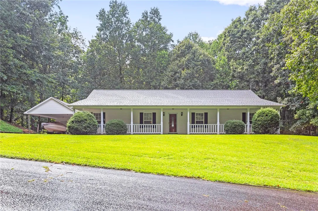 Property image 2 at 208 Brookside Drive, Westminster, SC 29693