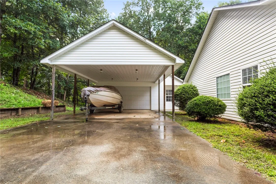 Property image 3 at 208 Brookside Drive, Westminster, SC 29693