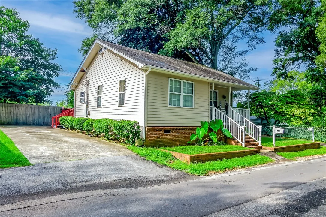 297 Strickland Avenue