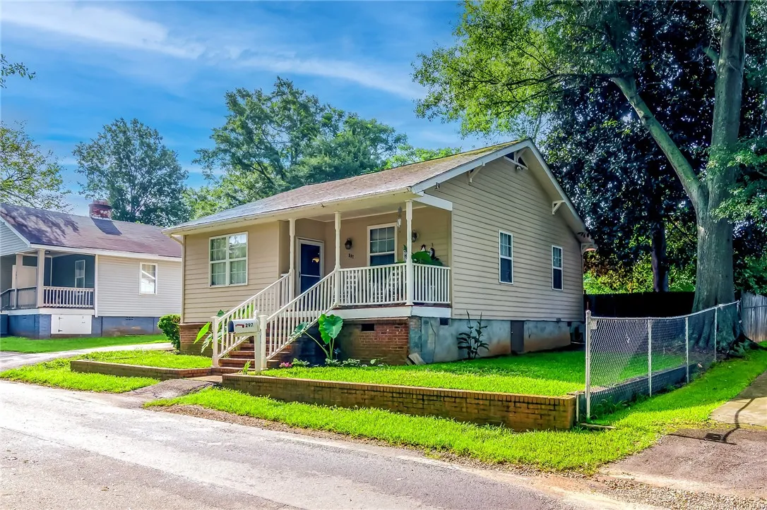 Property image 2 at 297 Strickland Avenue, Anderson, SC 29625