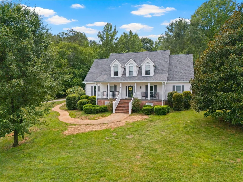 109 Goldenbranch Drive
