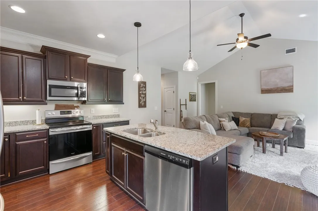Property image 3 at 244 Laurel Trace Circle, Piedmont, SC 29673