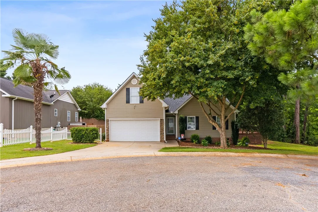 Property image 2 at 127 Ashwood Lane, Anderson, SC 29625