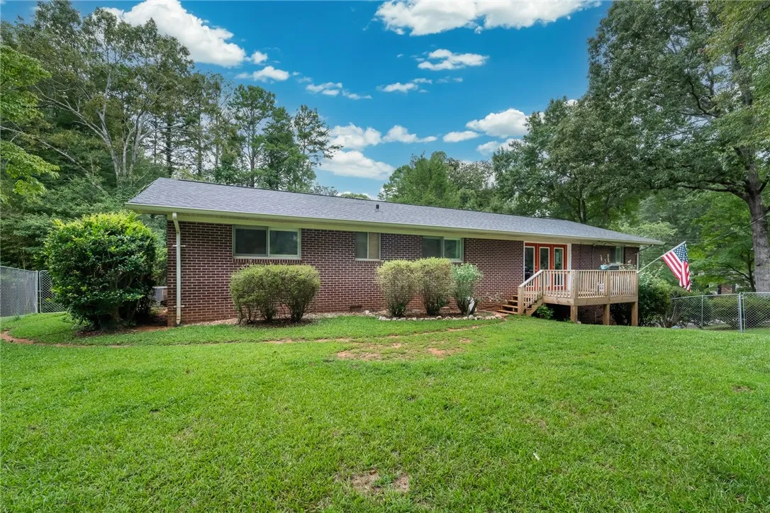 Property image 2 at 824 Andover Drive, Walhalla, SC 29691