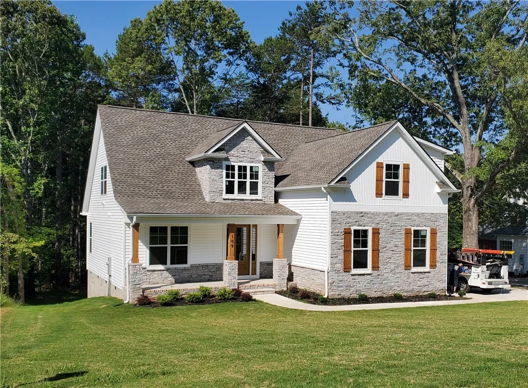 109 Golden Eagle Drive