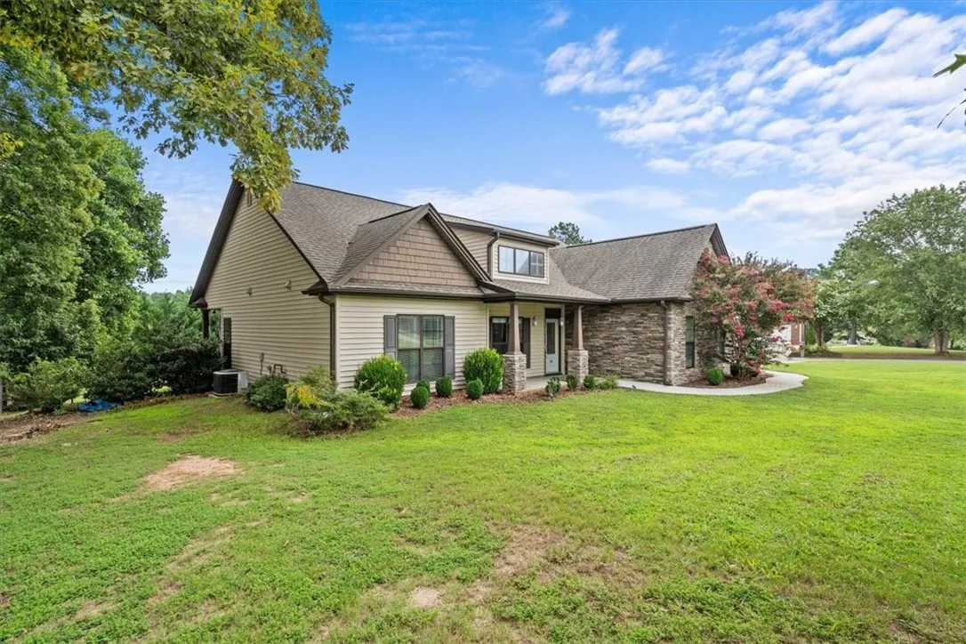 Property image 2 at 101 Scottlyn Court, Piedmont, SC 29673