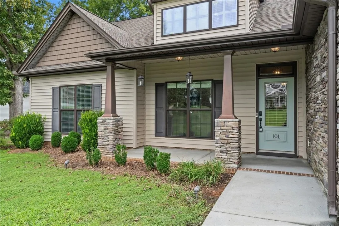 Property image 4 at 101 Scottlyn Court, Piedmont, SC 29673