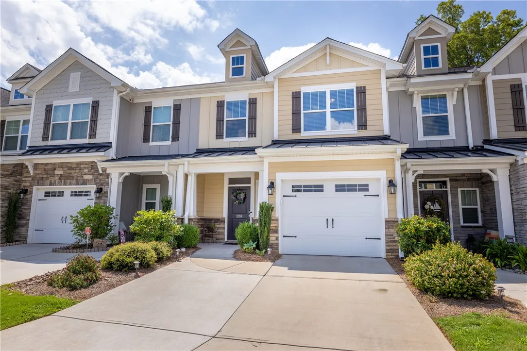 208 Nautique Court