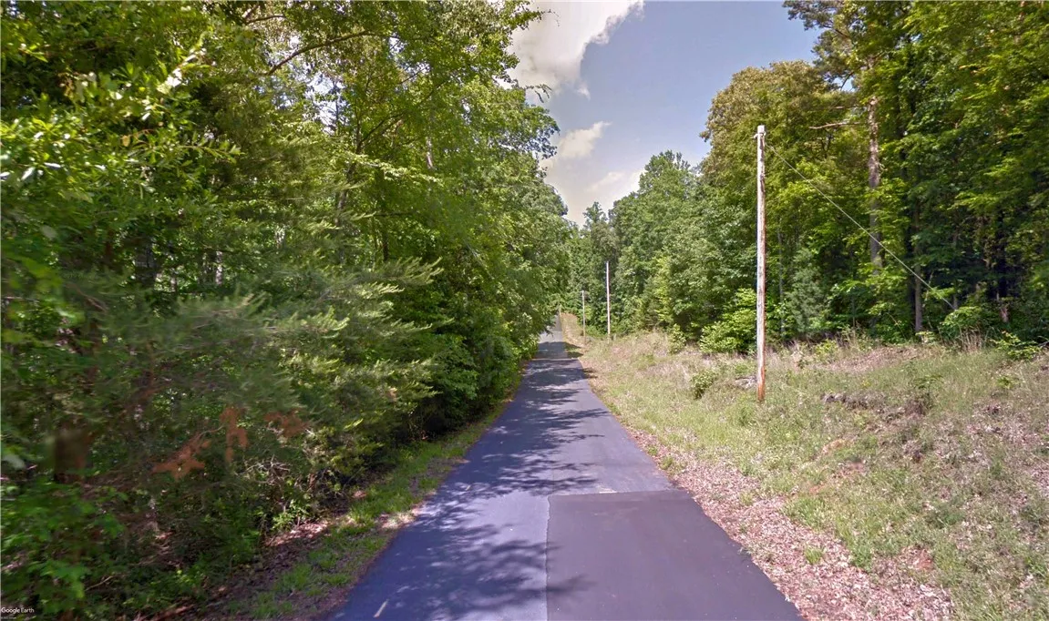Lot 6 10 E Lakeshore Drive