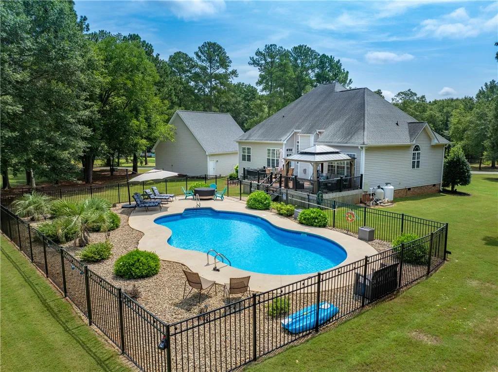 Property image 2 at 1009 Princeton Road, Williamston, SC 29697
