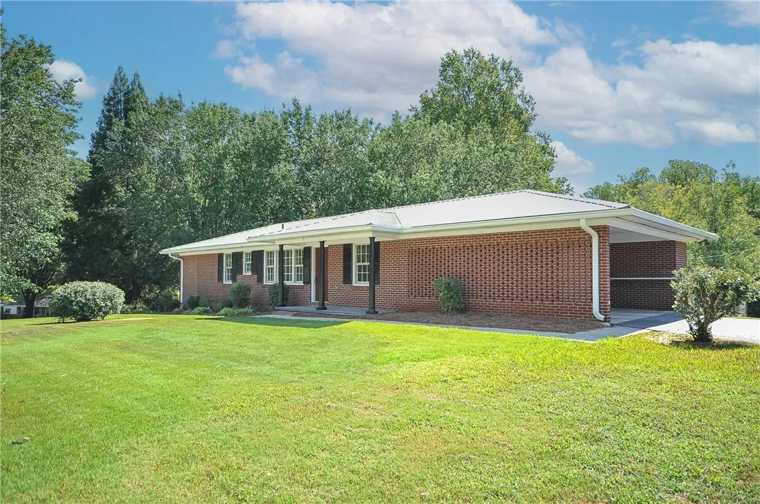 Property image 2 at 606 N Catherine Street, Walhalla, SC 29691
