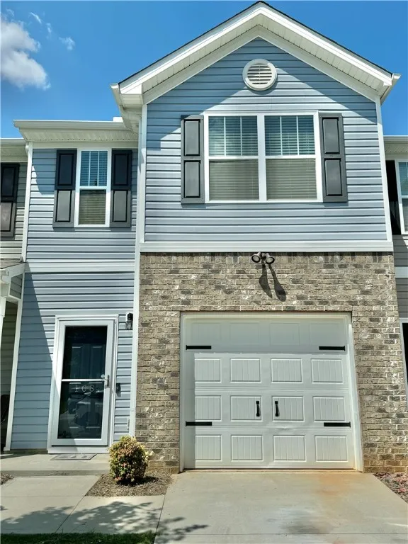 Property image 2 at 108 Southridge Court, Easley, SC 29642